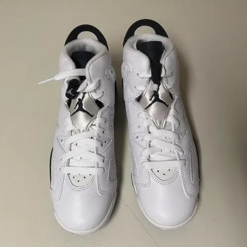 Air Jordan 6 Retro (GS) Big Kids' Shoes 384665-141 Size - 4.5Y
