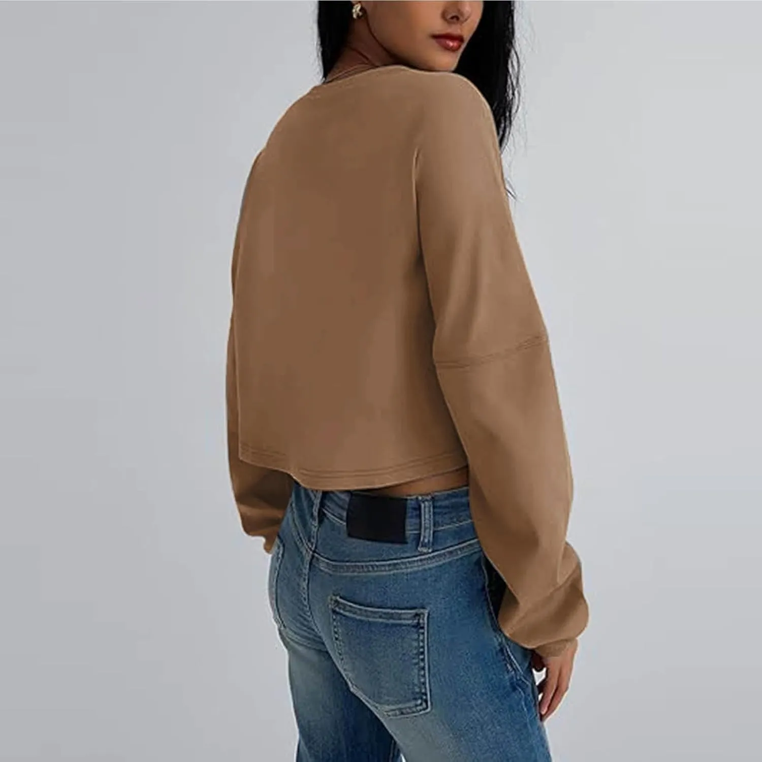 Gumipy Crewneck Sweatshirts Women Long Sleeve Cropped Sweatshirt Sweater Trendy Drop Shoulder Pullover Tops Comfy Winter Tops