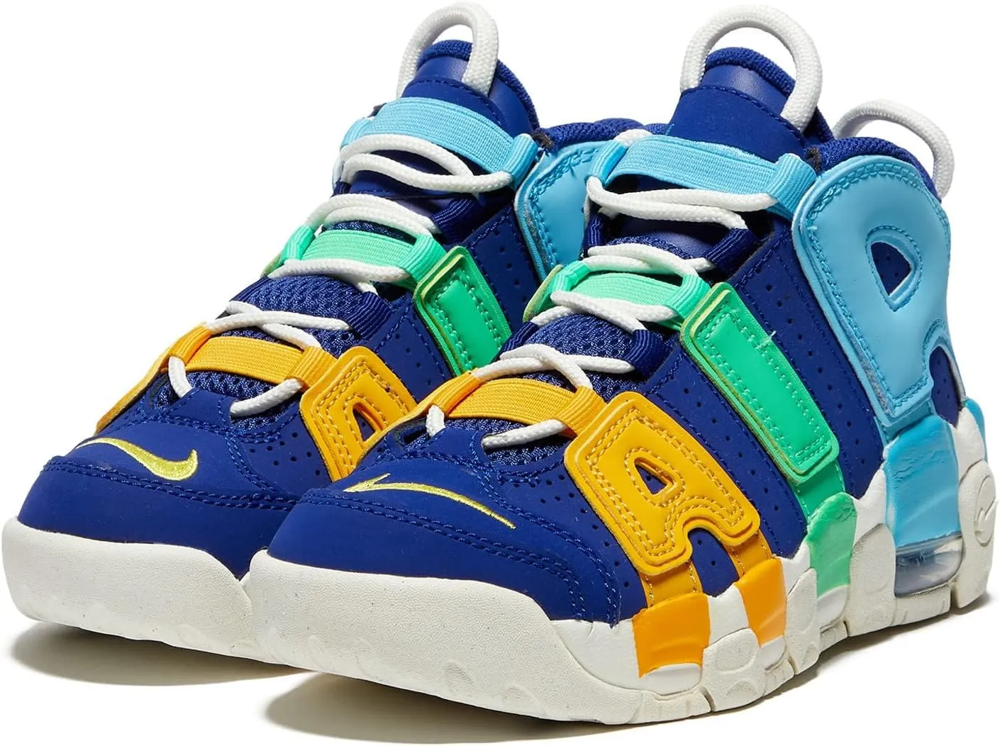 Nike boys Air More Uptempo (Big Kid)