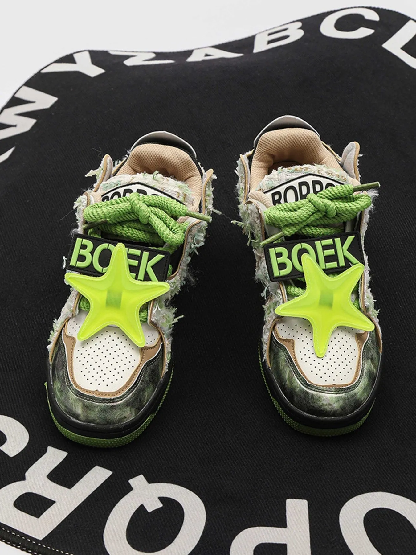 Sneakerhill Retro High Street Sneakers - 2011