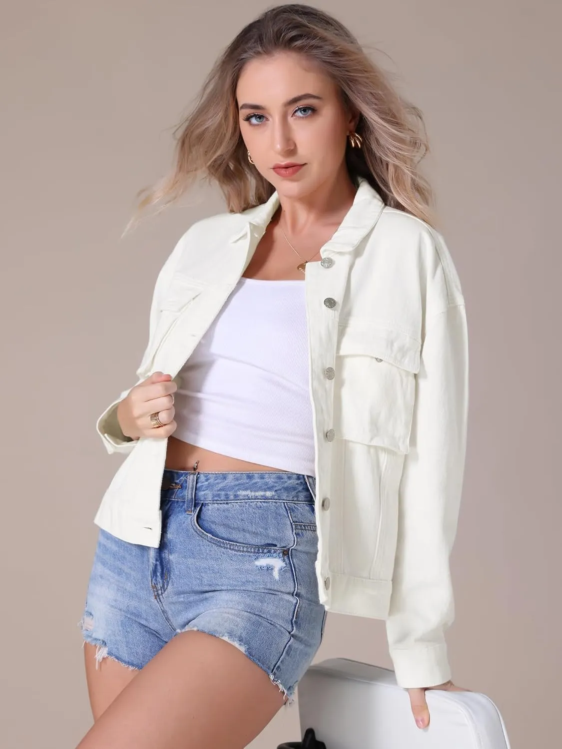 Women's Denim Jacket Button Down Cargo Pockets Casual Denim Shacket Western Outfits 2025 Jean Jackets