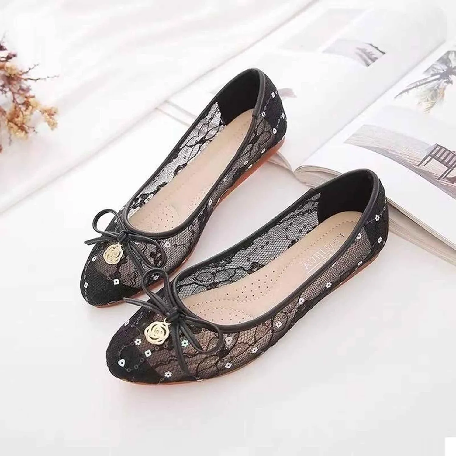 Women's Mesh Flats Casual Slip On Loafers Breathable Comfortable Flat Shoes for Walking Outdoor Leisure Spring