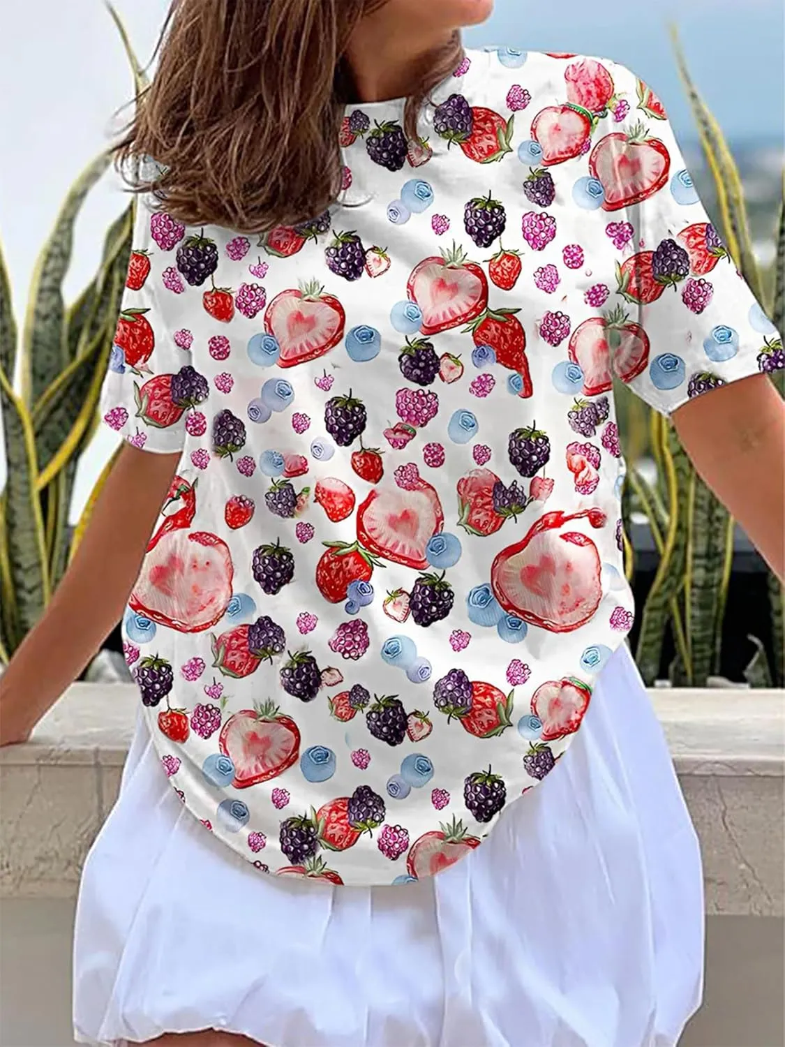 Womens Oversized T Shirts Strawberry Fruit Graphic Tees Summer Casual Loose Beach Vacation 2025 Clothes Tops