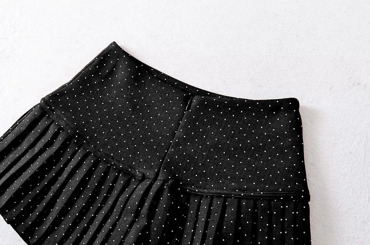 Women's Polka Dot High-Waisted Pleated A-Line Mini Skirt with Lined Shorts