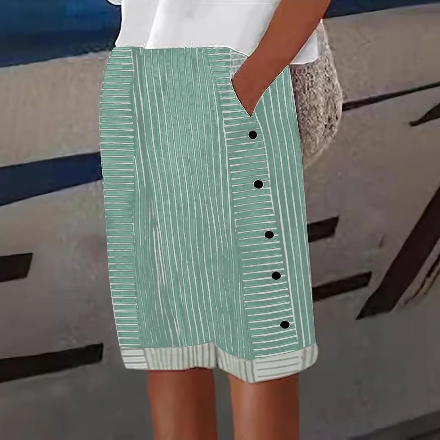 Women's Striped Linen Crop Pants Trendy Wide Leg Side Button Above Knee Fifth Trouser Summer Beach Flowy Casual Short
